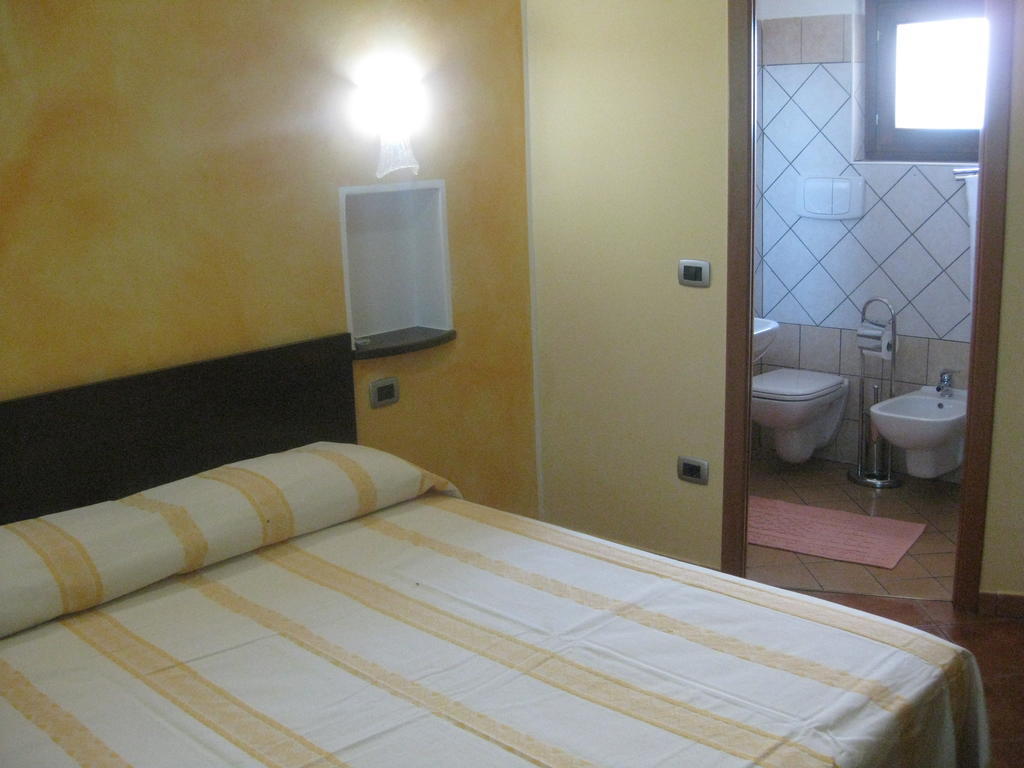 Agritursmo Montesalerno Villa Diamante Oda fotoğraf
