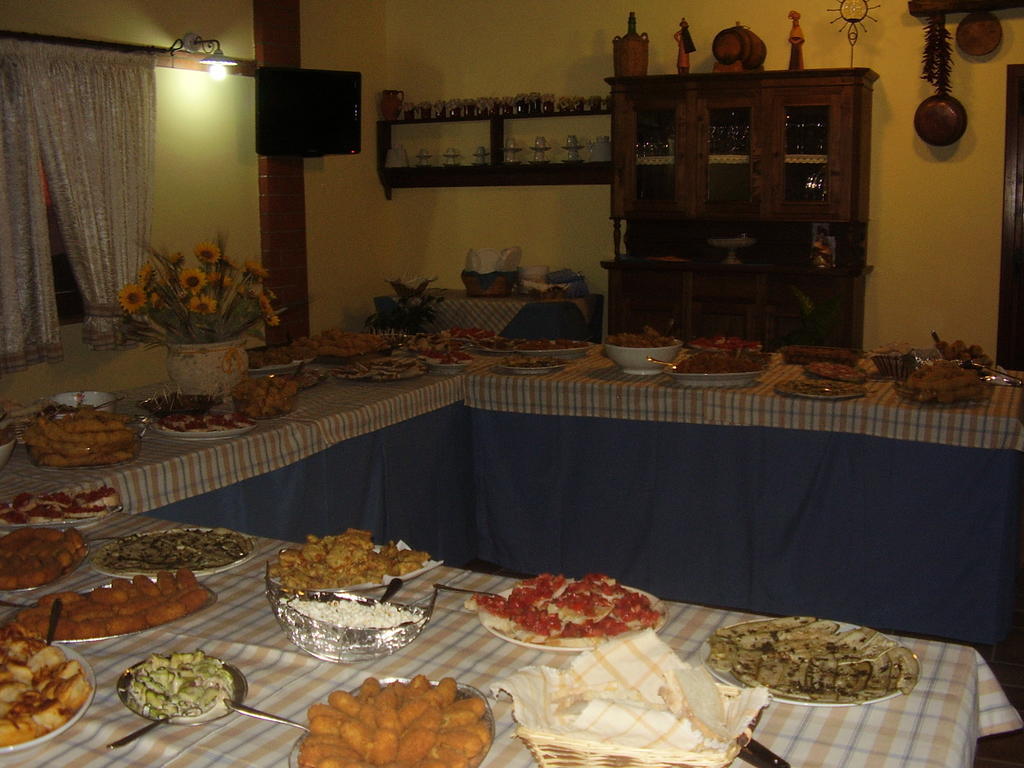 Agritursmo Montesalerno Villa Diamante Dış mekan fotoğraf