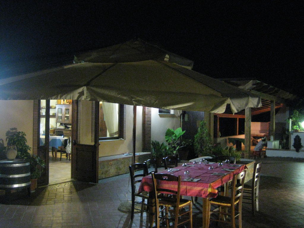 Agritursmo Montesalerno Villa Diamante Dış mekan fotoğraf